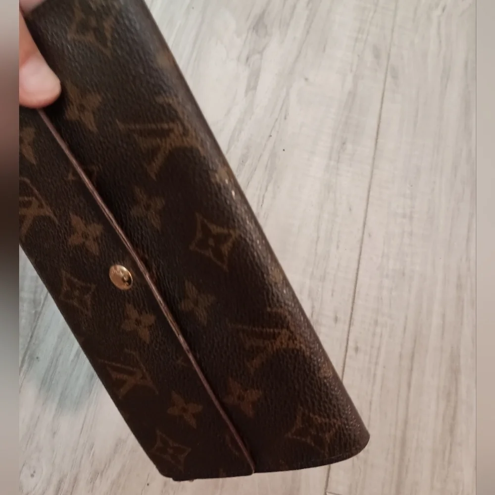 Louis Vuitton Monogram Sarah Long Wallet